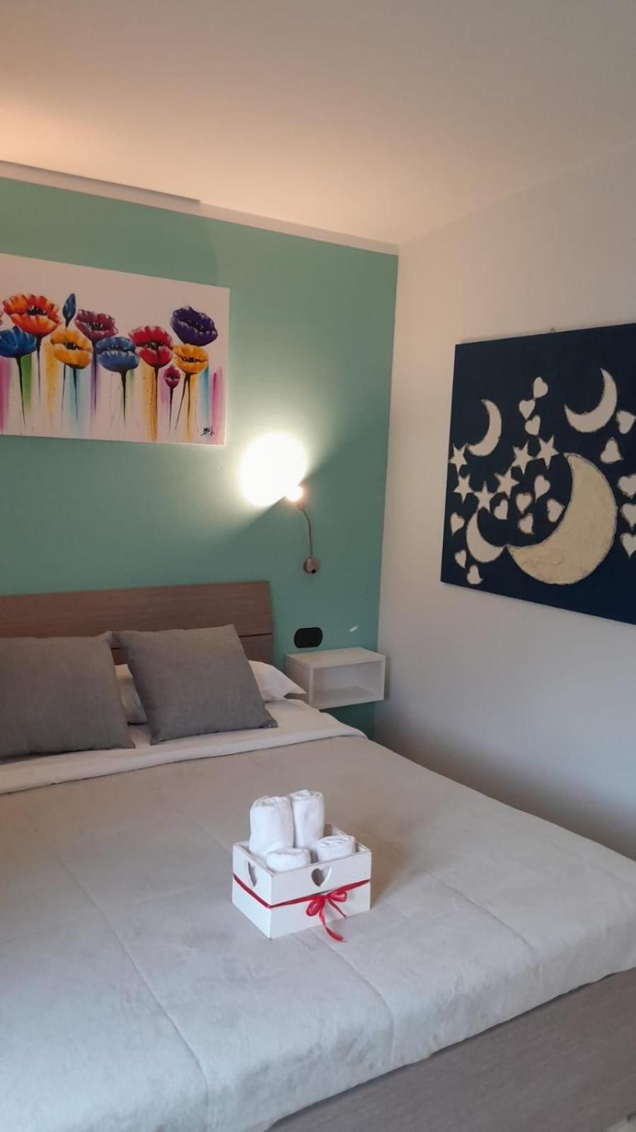 Rainbow Sweet Rooms فالمونتوني المظهر الخارجي الصورة